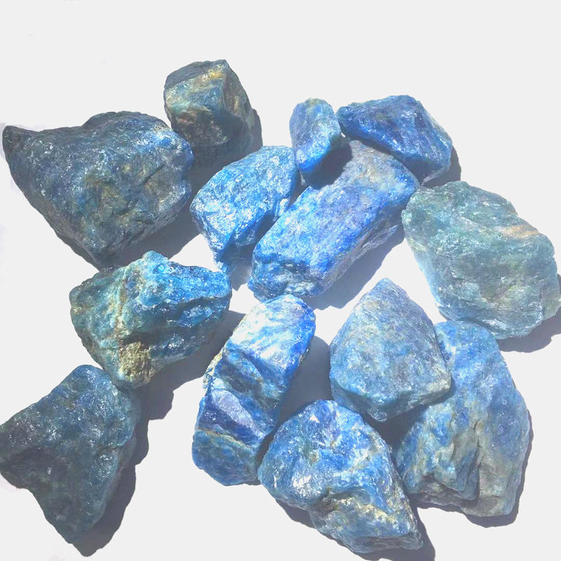 Natural apatite mineral crystal raw material