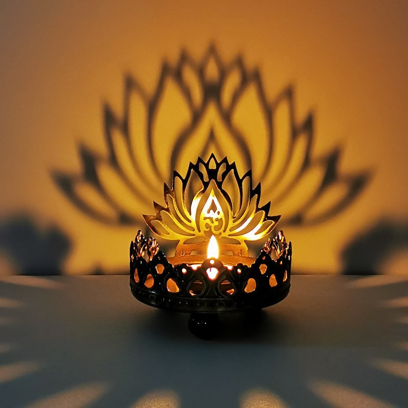 Characteristic Hollow Carved Light And Shadow Art Candle Holder